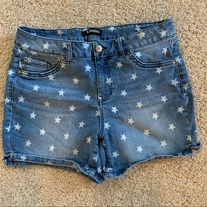 D. Jeans Shorts with White Stars (12)